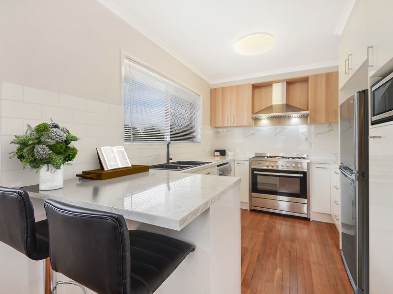 4 Stephen Street, Albany Creek QLD 4035