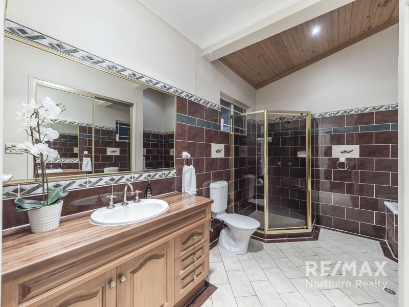 35 Alpinia Court, Albany Creek QLD 4035