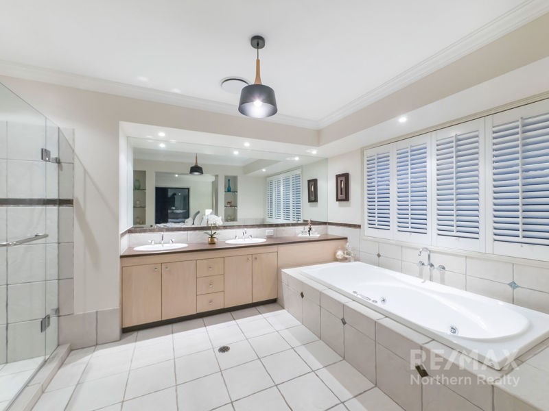 38 Snow Wood Drive, Eatons Hill QLD 4037