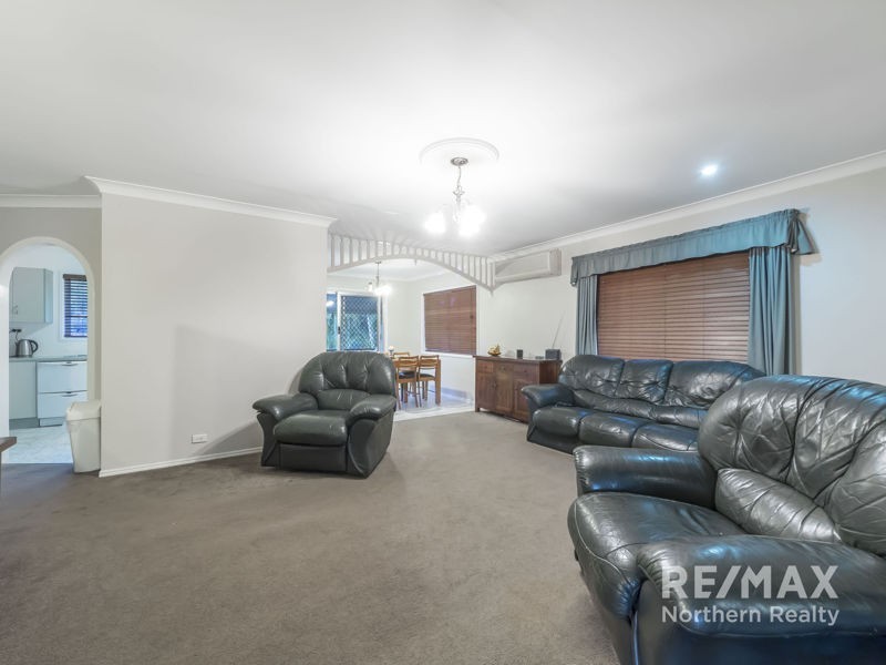 6 Strathford Ave, Albany Creek QLD 4035