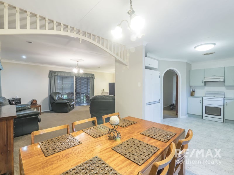 6 Strathford Ave, Albany Creek QLD 4035