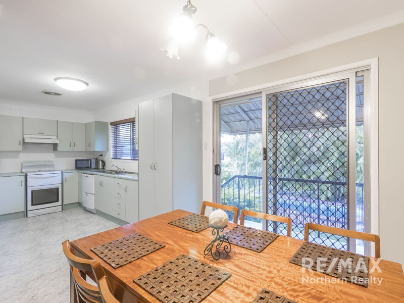 6 Strathford Ave, Albany Creek QLD 4035