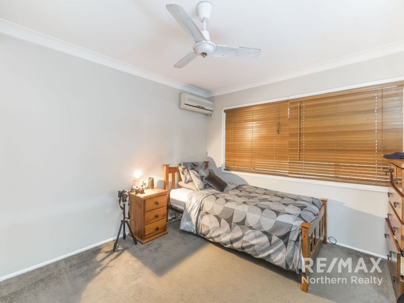 6 Strathford Ave, Albany Creek QLD 4035