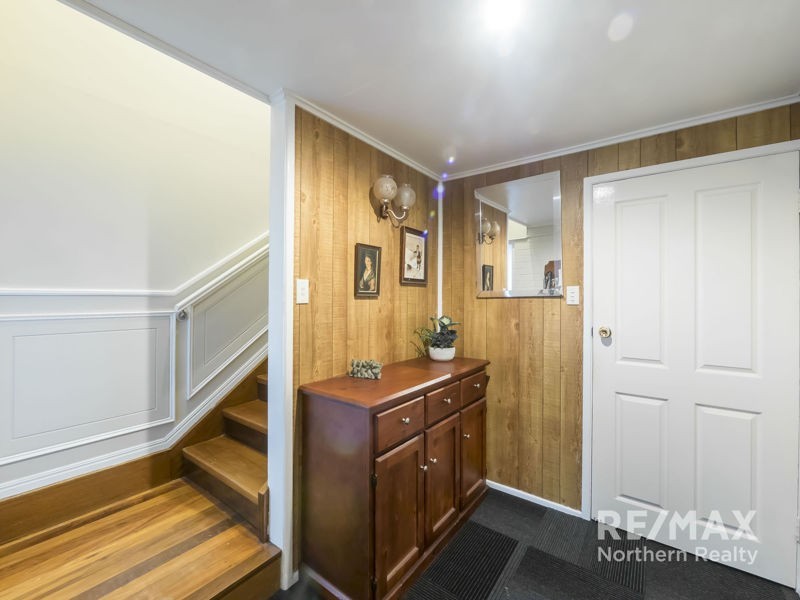 6 Strathford Ave, Albany Creek QLD 4035