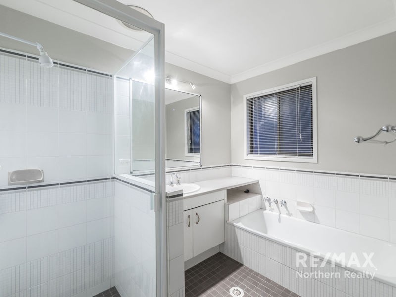 4 Chowchilla Street, Albany Creek QLD 4035