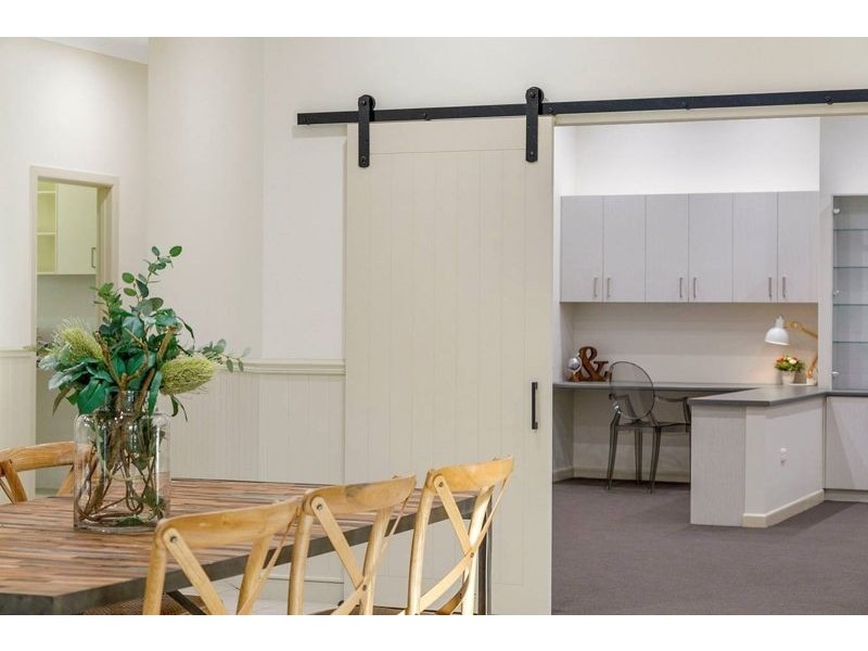 5 Burton Lane, Samford Valley QLD 4520