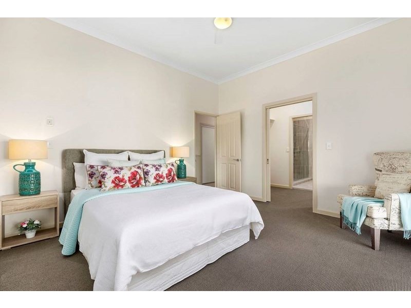 5 Burton Lane, Samford Valley QLD 4520