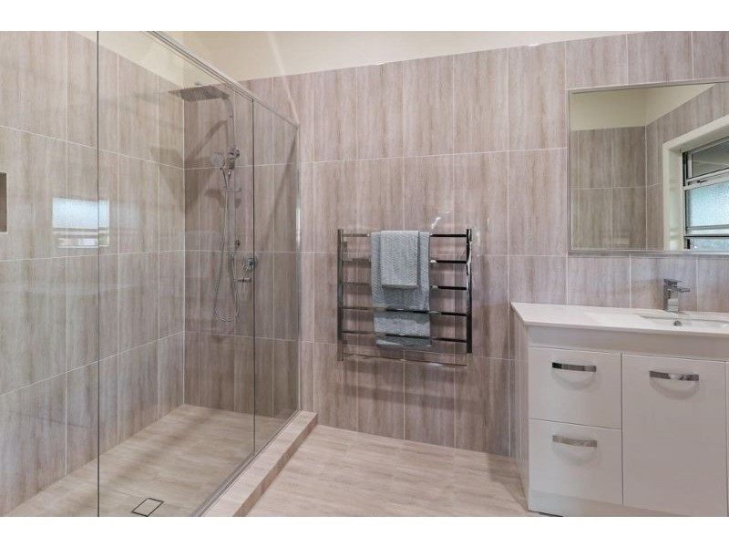 5 Burton Lane, Samford Valley QLD 4520