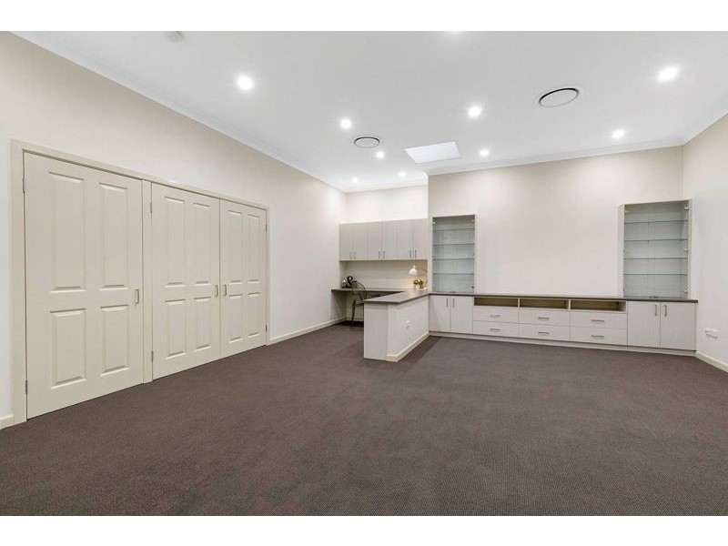 5 Burton Lane, Samford Valley QLD 4520