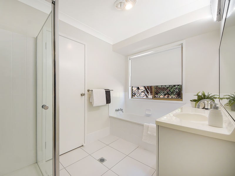 9 Gilford Crescent, Albany Creek QLD 4035