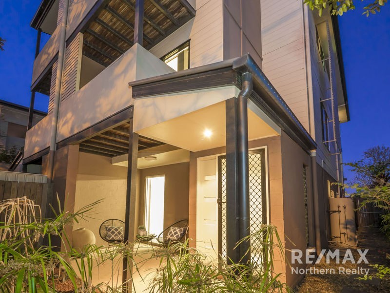 22 Seabrook St, Kedron QLD 4031