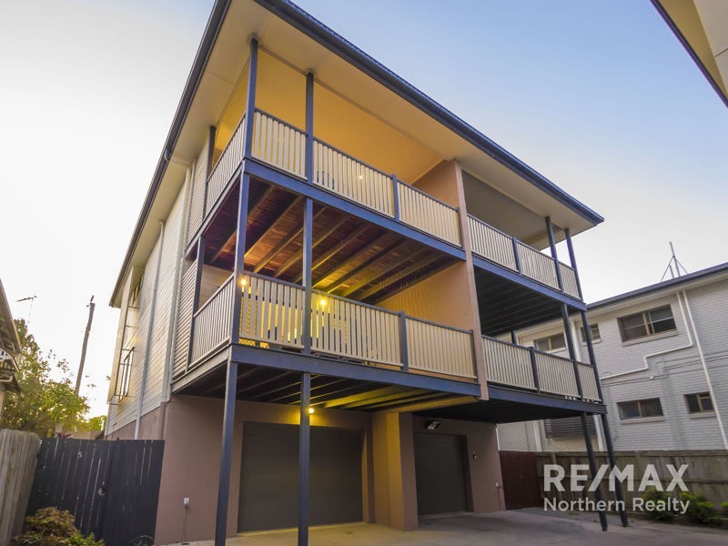 22 Seabrook St, Kedron QLD 4031