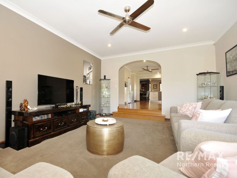 142 Faheys Road West, Albany Creek QLD 4035