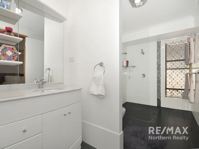 142 Faheys Road West, Albany Creek QLD 4035