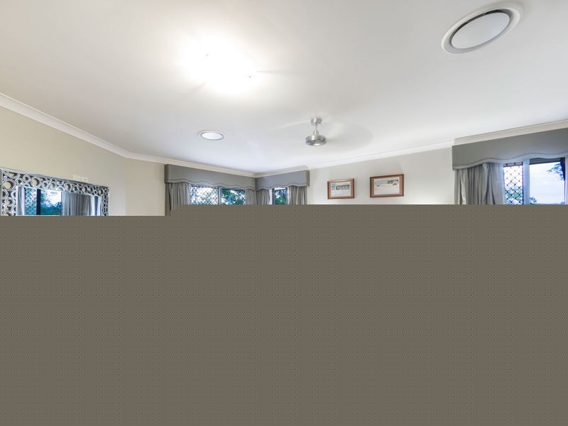 16 Willem Drive, Draper QLD 4520