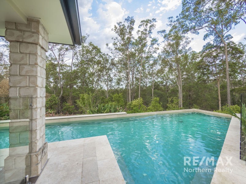 16 Willem Drive, Draper QLD 4520