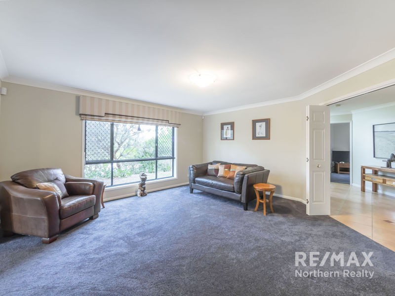 16 Willem Drive, Draper QLD 4520