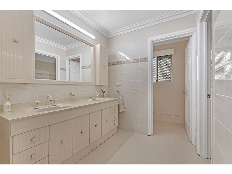 10 Salim Court, Carseldine QLD 4034