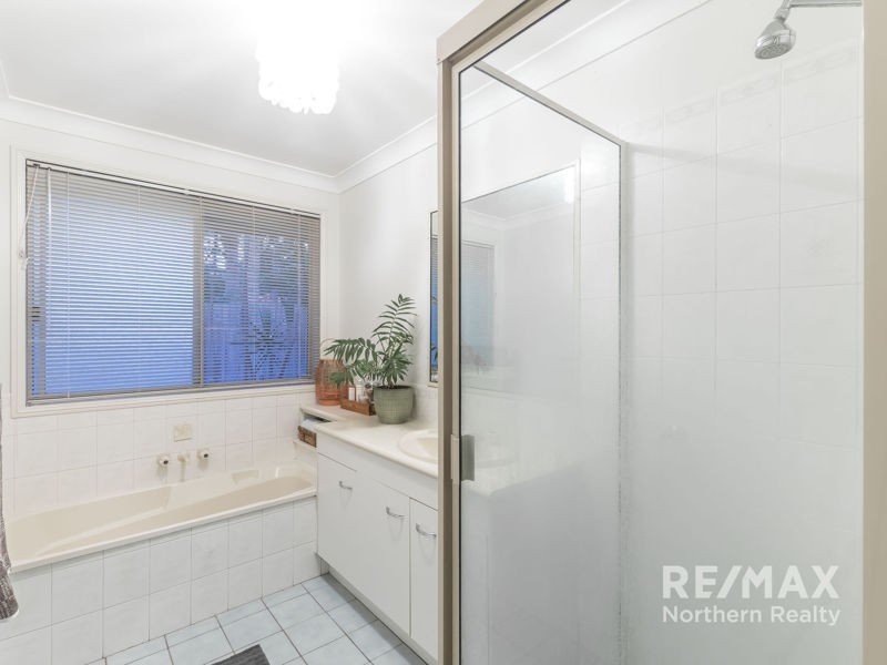 28 Narrabeen Rd, Albany Creek QLD 4035
