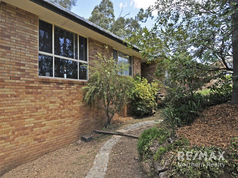 13 Langley Place, Albany Creek QLD 4035