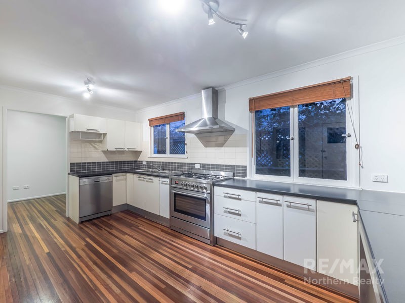 28 Violet Street, Everton Hills QLD 4053