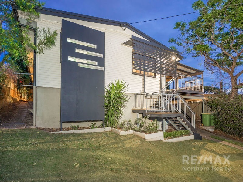 28 Violet Street, Everton Hills QLD 4053