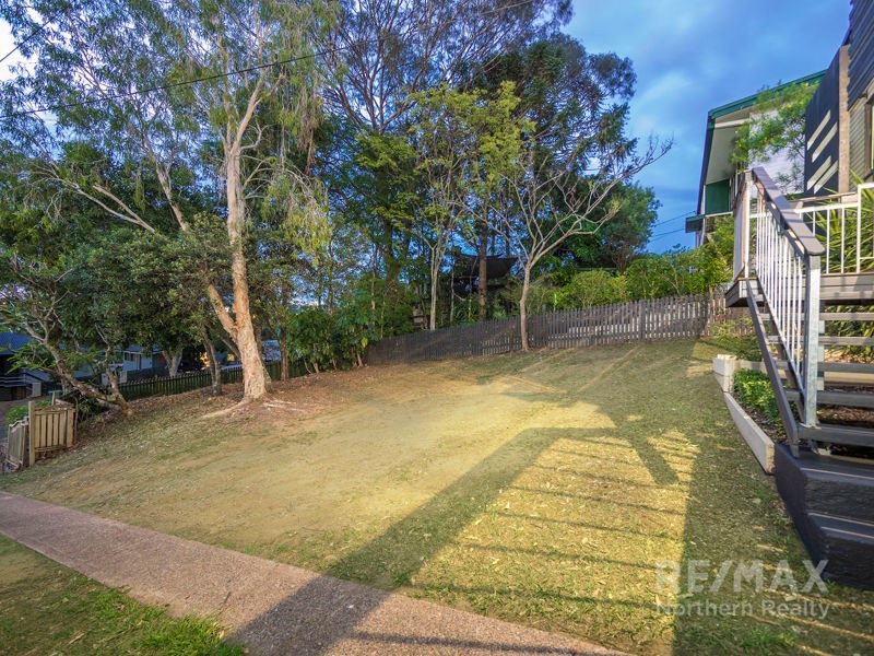 28 Violet Street, Everton Hills QLD 4053