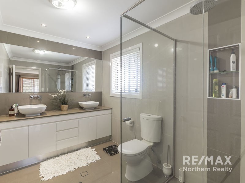 5 Holly Court, Albany Creek QLD 4035