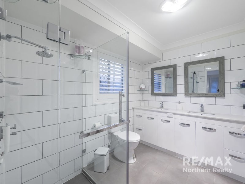 34 Pascali Cres, Eatons Hill QLD 4037