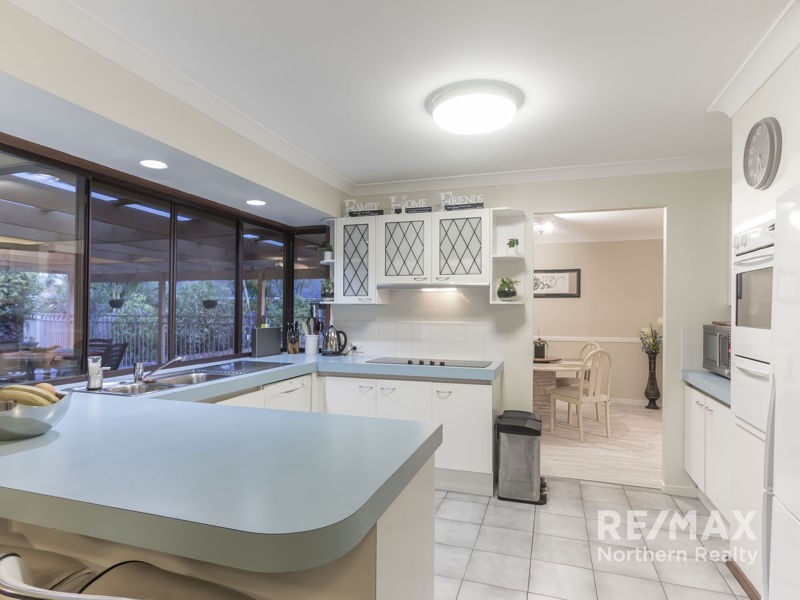 12 Hylacola Drive, Albany Creek QLD 4035