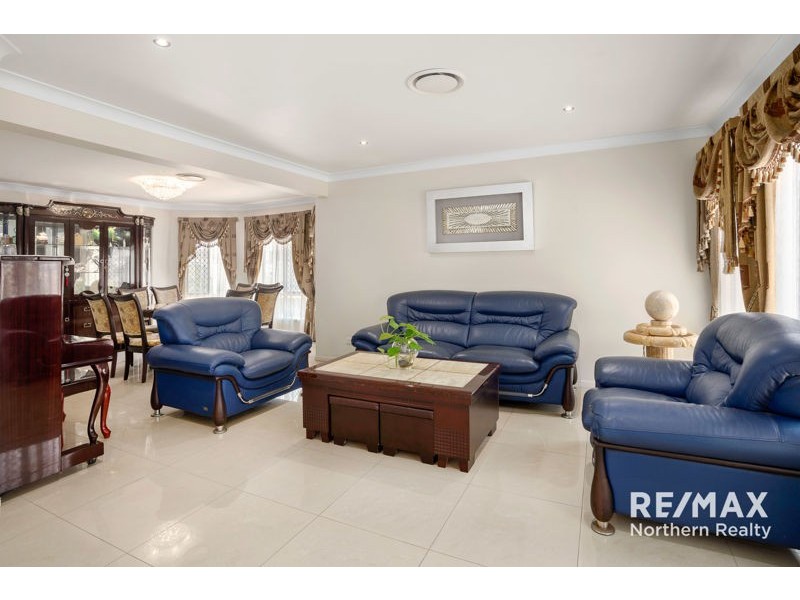 3 Cerbaia Close, Bridgeman Downs QLD 4035