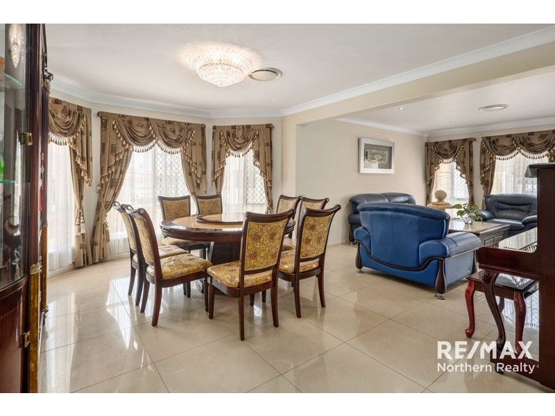 3 Cerbaia Close, Bridgeman Downs QLD 4035