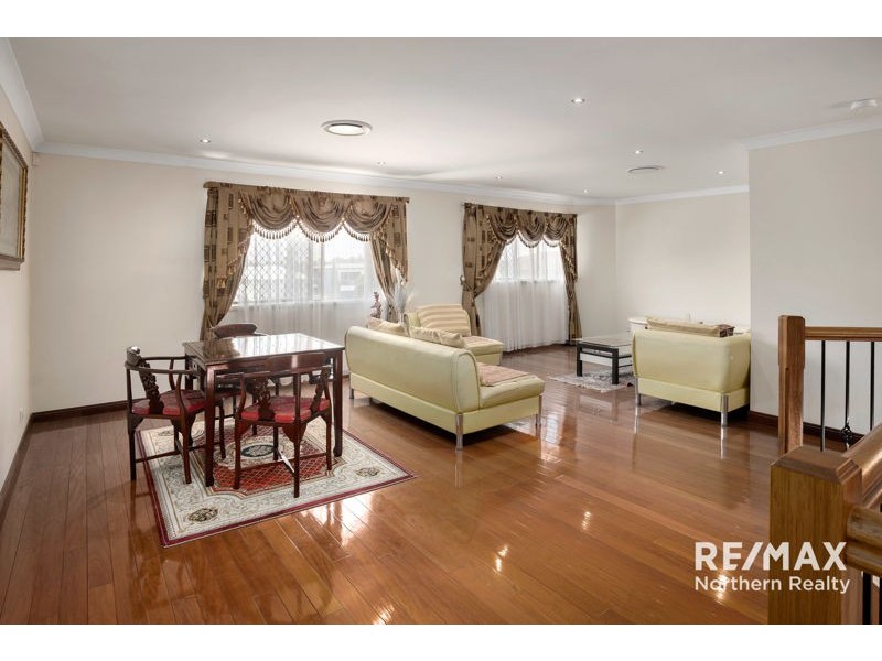 3 Cerbaia Close, Bridgeman Downs QLD 4035