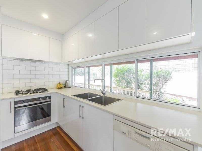 38 Tarnook Drive, Ferny Hills QLD 4055