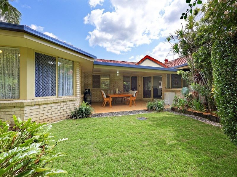 142 Saraband Drive, Eatons Hill QLD 4037