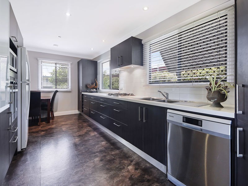 16 Loncroft Street, Brighton QLD 4017