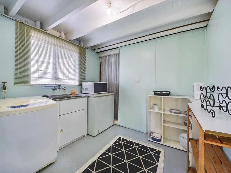 16 Loncroft Street, Brighton QLD 4017