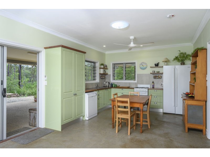 124 Deephouse Road, Bauple QLD 4650