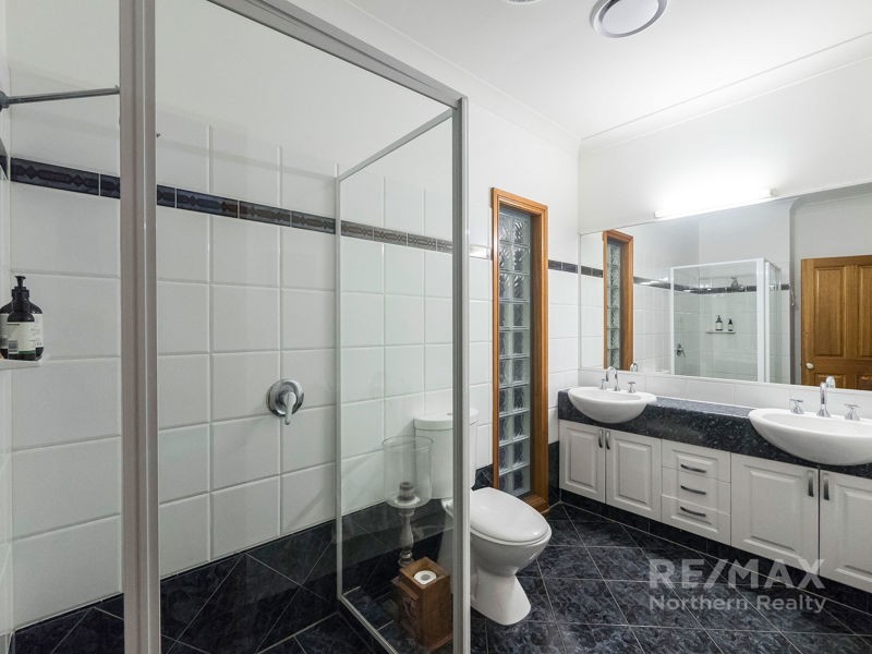 1 Meyumi Court, Albany Creek QLD 4035