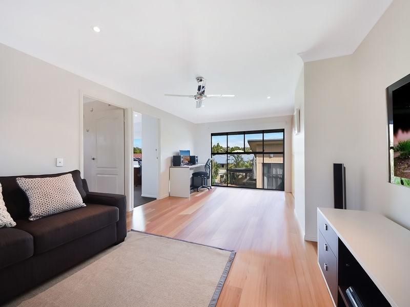 7 Diorama Court, Eatons Hill QLD 4037