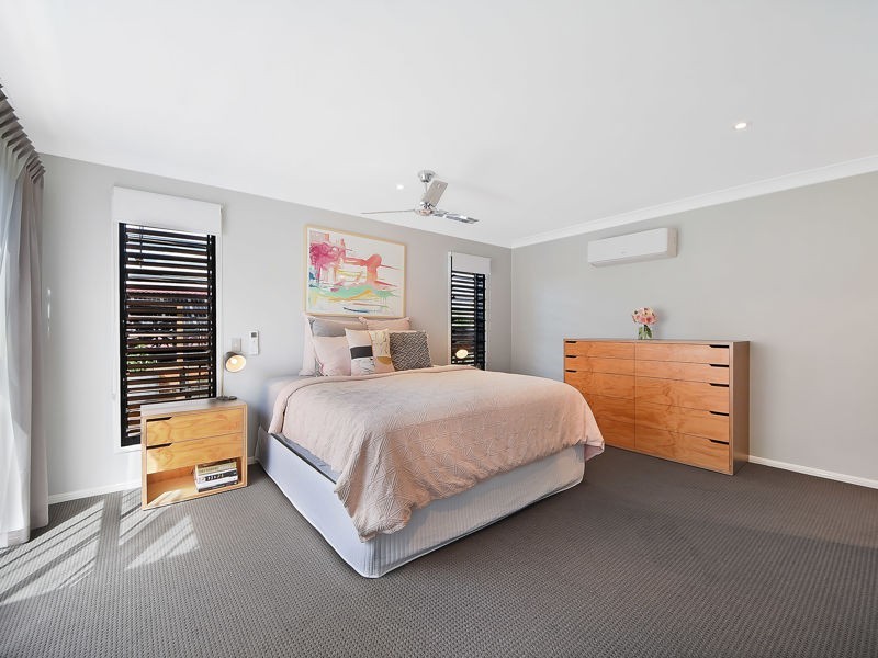 7 Diorama Court, Eatons Hill QLD 4037