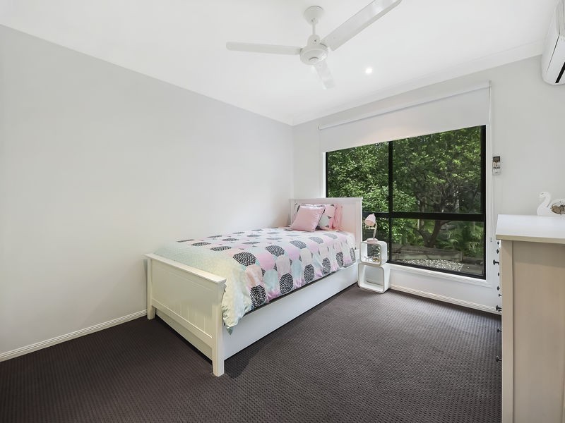 7 Diorama Court, Eatons Hill QLD 4037