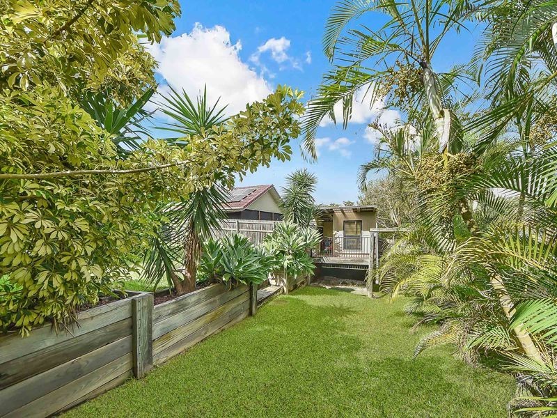 7 Diorama Court, Eatons Hill QLD 4037
