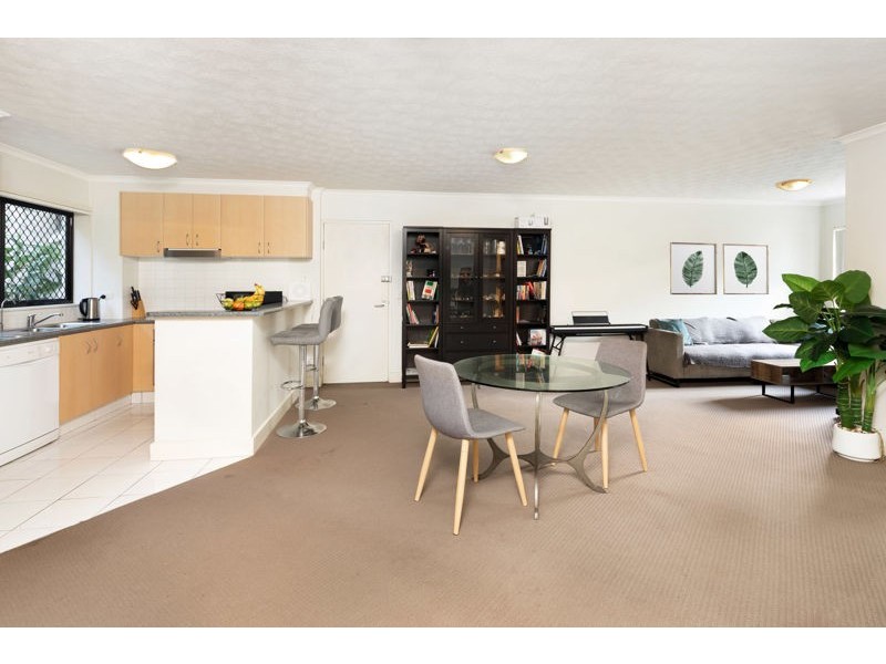 21/138 High Street, Southport QLD 4215