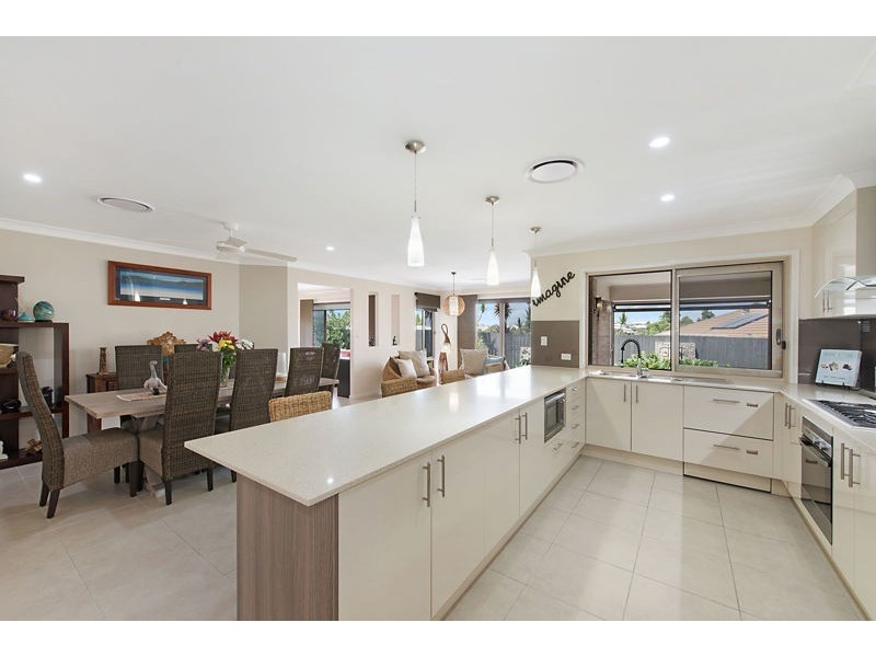 15 Shannon St, Warner QLD 4500