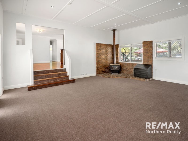 17 Gordons Crossing Road East, Joyner QLD 4500