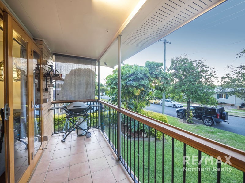 18 Bowen Avenue, Albany Creek QLD 4035