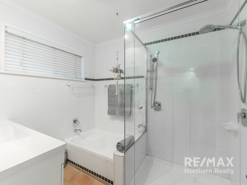 18 Bowen Avenue, Albany Creek QLD 4035