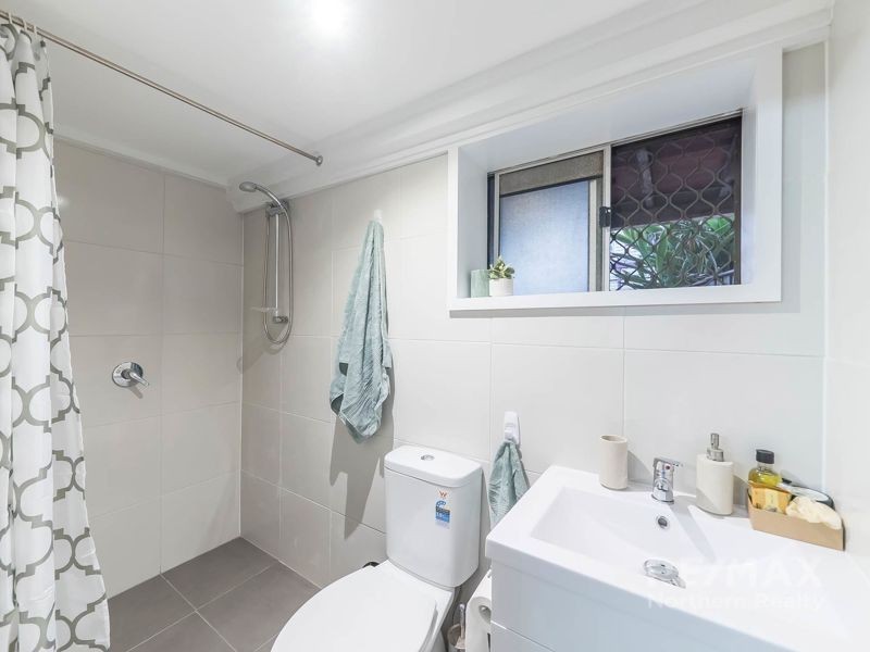 18 Bowen Avenue, Albany Creek QLD 4035