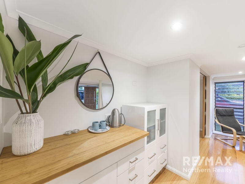 18 Bowen Avenue, Albany Creek QLD 4035